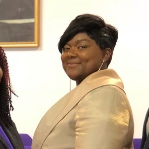 Meet your Posher, Vanessa